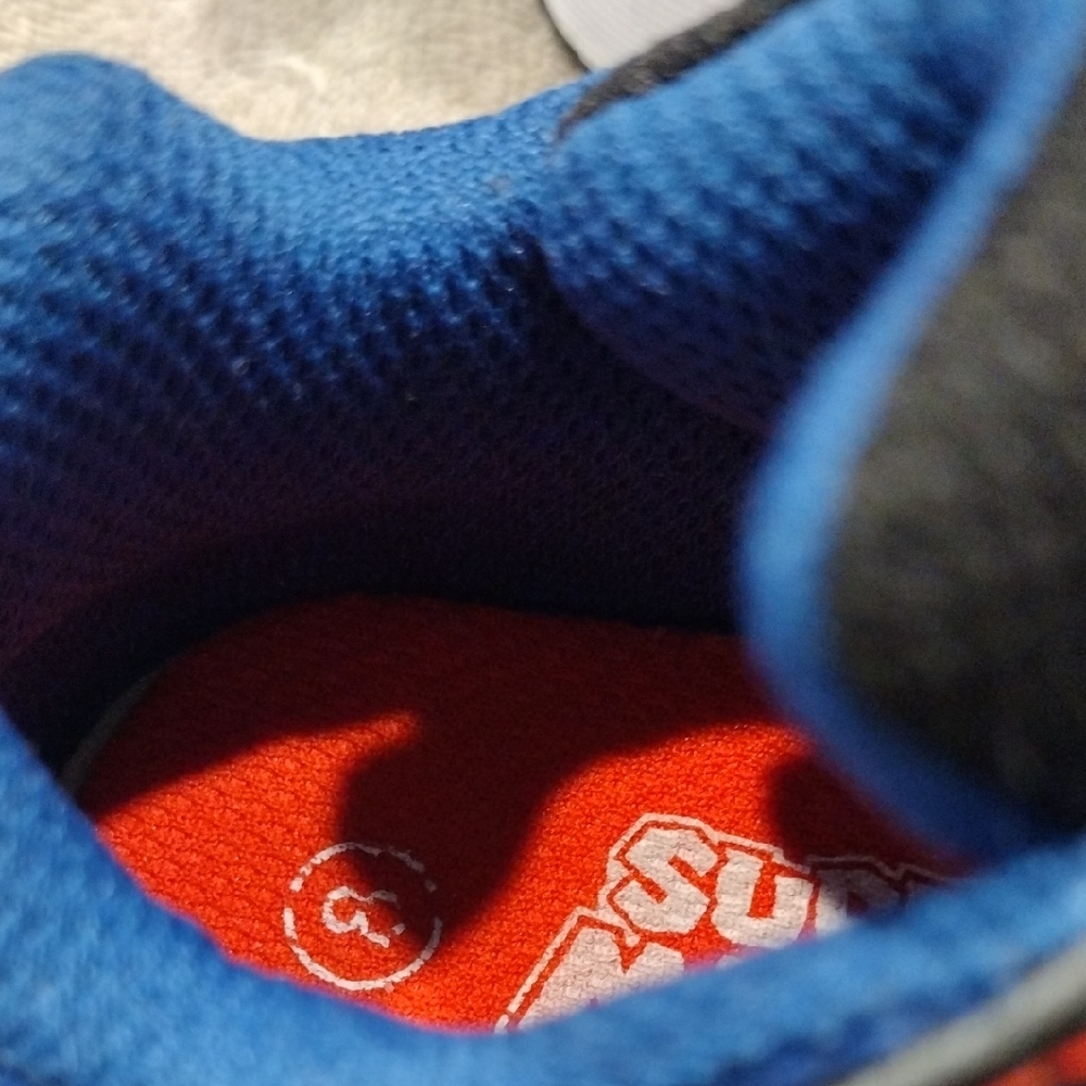 Super Mario Kids Sneakers - Blue, black And Red, Comfortable And Comfy - Picture 3 of 4